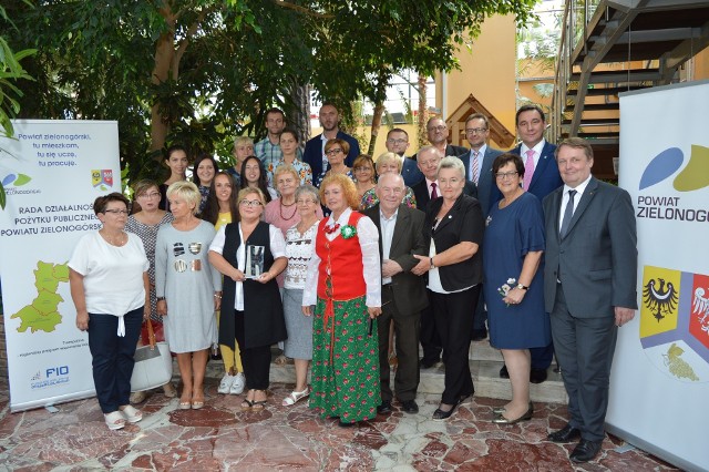 Spotkanie wolontariuszy z władzami starostwa i Powiatową Radą Działalności Pożytku Publicznego w Palmiarni w Zielonej Górze