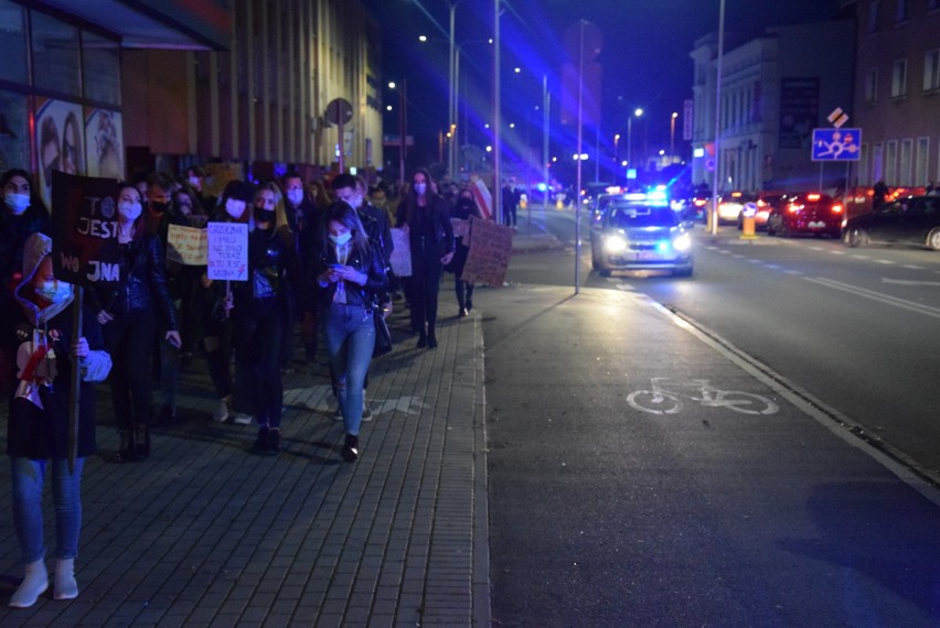 Czy protestującym będzie grozić do 8 lat więzienia? Prokuratura nie zaprzecza. Demonstrujący mają obawy. Szykują ewentualną linię obrony