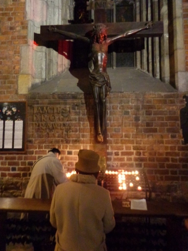 Spowiedź nocą w katedrze wrocławskiej