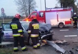 Wypadek na krajowej "15". Autokar przewożący dzieci zderzył się z dostawczakiem i osobówką