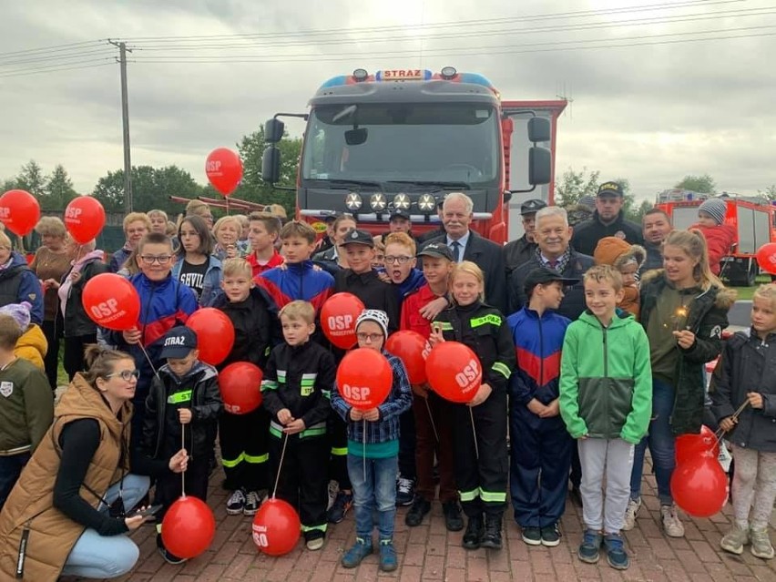 Wielkie święto dla strażaków OSP w Piaszczynie (gm....