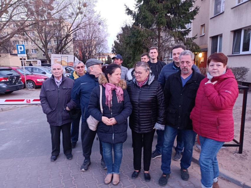 Białystok. ZMK wydał zgodę na ustawienie szlabanu przy bloku Bema 97. Sąsiedzi z innych budynków czują się pokrzywdzeni przez brak dojazdu