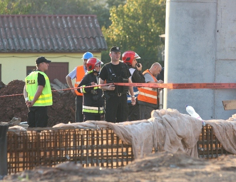 W Kielcach koparka uszkodziła rurociąg