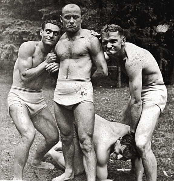 Rudolf Patkolo (pierwszy z lewej) bardzo szybko...