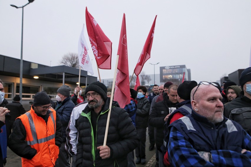 24 stycznia rozpoczął się strajk generalny pracowników...