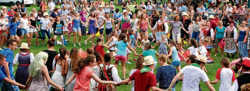 Na festiwalu w Bibicach zieleńczanie uczyli się bawarskich...