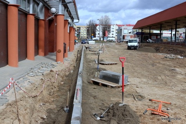 Powstaje centrum przesiadkowe. Fundamenty prawie gotowe