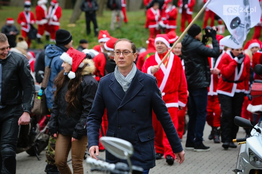 MotoMikołaje ze Szczecina i inni bohaterowie odwiedzili dzieci w szpitalu [ZDJĘCIA]