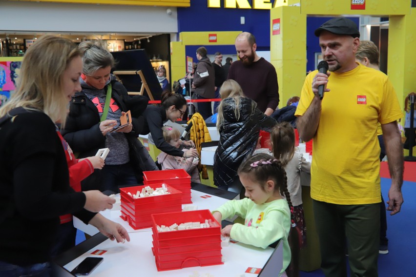 Wszystko zbudowane z klocków Lego! Raj dla małych budowniczych w Porcie Łódź. ZDJĘCIA