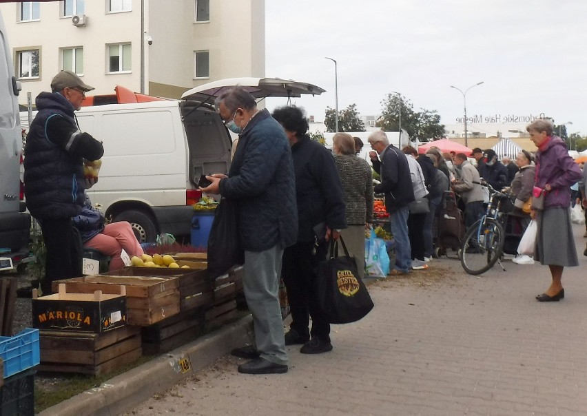 Czwartkowe zakupy na targowisku Korej w Radomiu. Jakie ceny? Zobacz zdjęcia! 