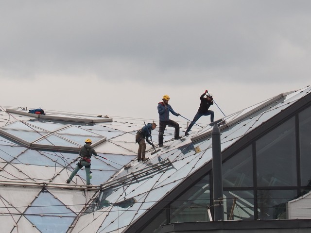 Interwencja posłanki Hanny Gill-Piątek (Polska 2050) u ministra infrastruktury. Pyta "jak często myty jest dach dworca Łódź Fabryczna i jaka kwota rocznie jest na ten cel przeznaczana?"CZYTAJ DALEJ NA KOLEJNYM SLAJDZIE>>>