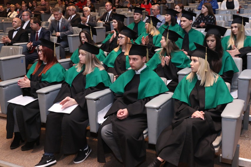 Wyjątkowa inauguracja w Staropolskiej Szkole Wyższej w Kielcach. Jest nowy rektor (WIDEO, ZDJĘCIA)