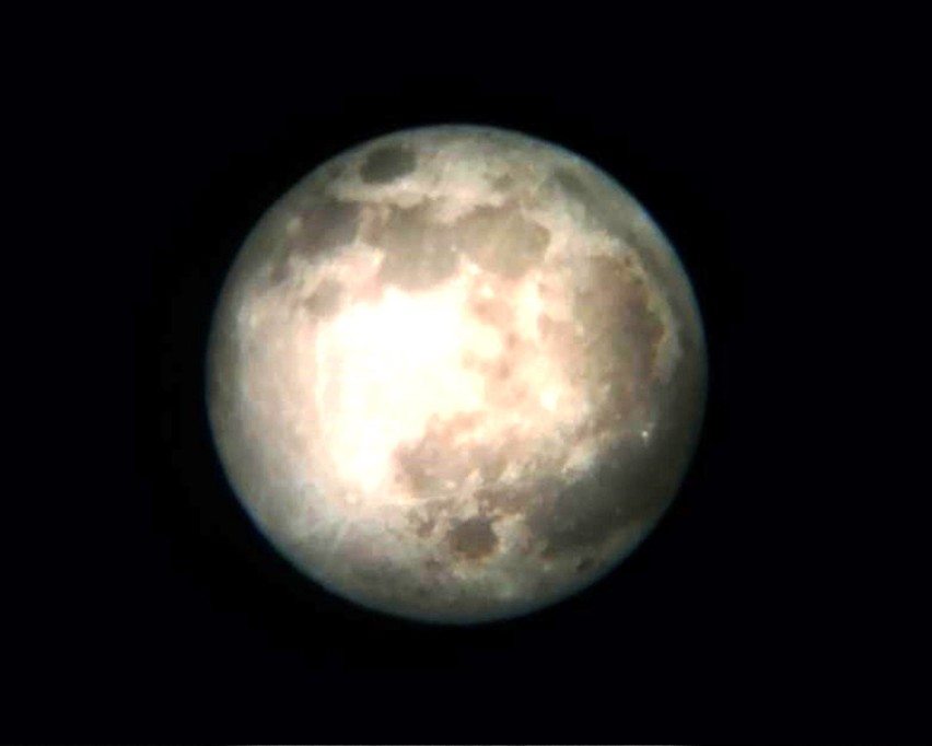 Księżyc w dniach 26-28 kwietnia wygląda naprawdę okazale