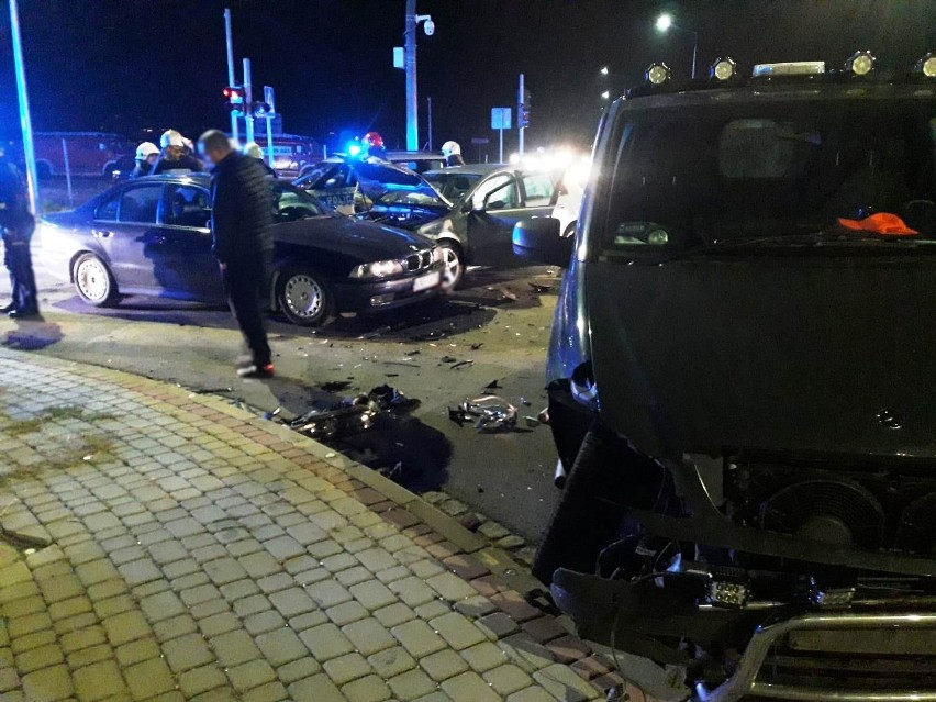 Cyganowice wypadek. Zderzenie trzech osobówek na obwodnicy Starego Sącza zablokowało DK 87