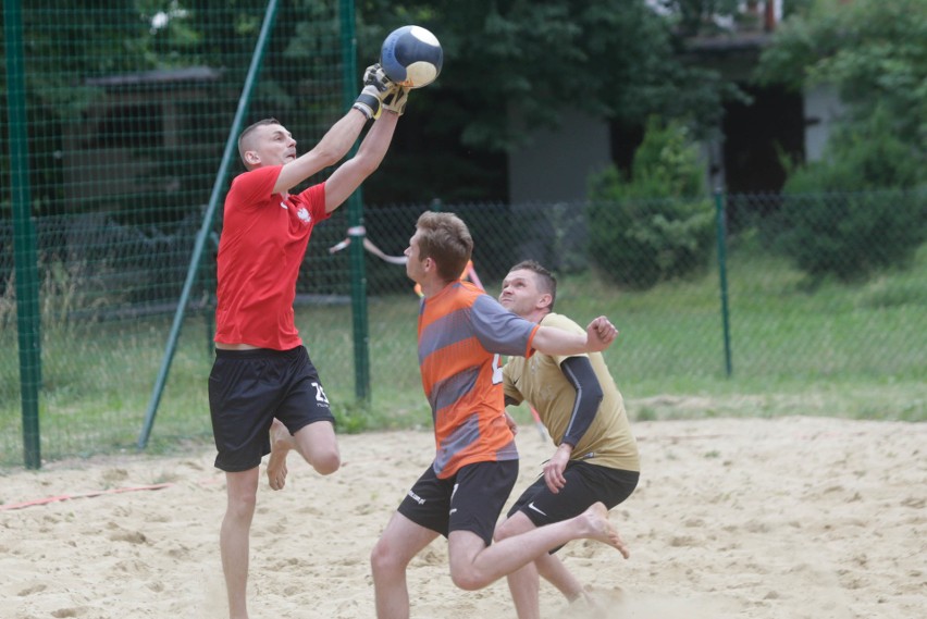 Ekipa KP Rapid z kompletem zwycięstw wygrała 1. Otwarte Mistrzostwa Lublina w beach soccerze 