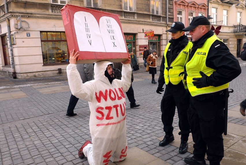 Protest Pawła Hajncla przed lubelskim magistratem.