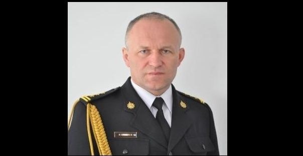 Na kolejnych slajdach oświadczenie majątkowe za rok 2022 starszego brygadiera Roberta Grudnia, komendanta powiatowego Państwowej Straży Pożarnej w Ostrowcu Świętokrzyskim.