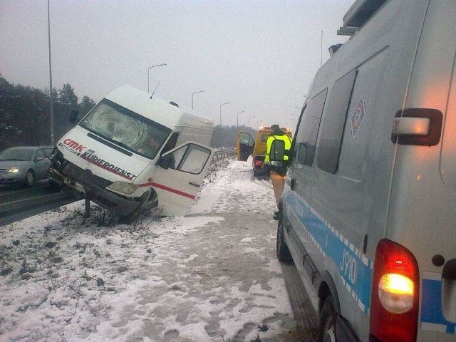 Wypadek na obwodnicy Opola. Kierowca busa został ukarany mandatem.