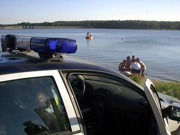 Ratownicy znaleźli ciało dziecka w niedzielę około godziny 19.