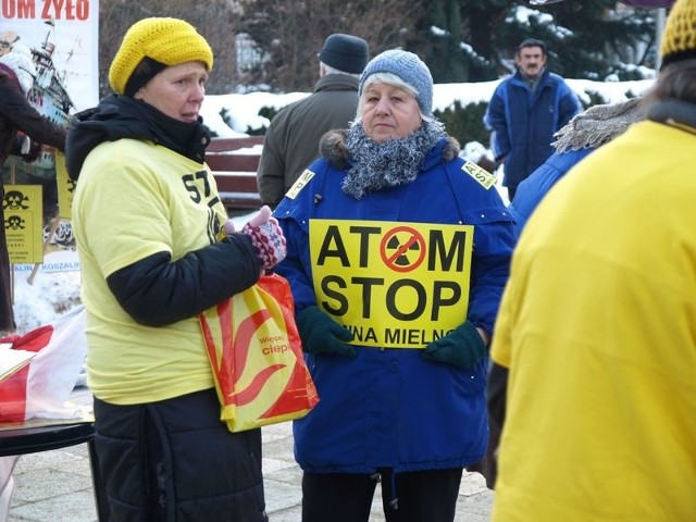 Mieszkańcy Gąsek i okolicznych miejscowości często organizują akcje protestacyjne "Stop Atom".