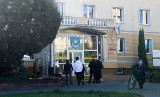 Koronawirus w Tarnobrzegu. Urząd Miasta ogranicza obsługę przy ulicy Mickiewicza, pracownicy wejdą tylnymi drzwiami 