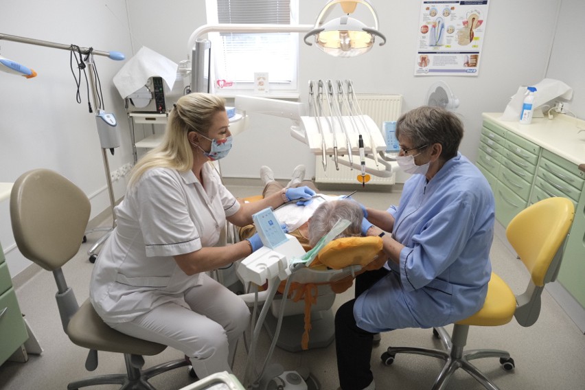 Pogotowie stomatologiczne w Toruniu mieści się przy ul....