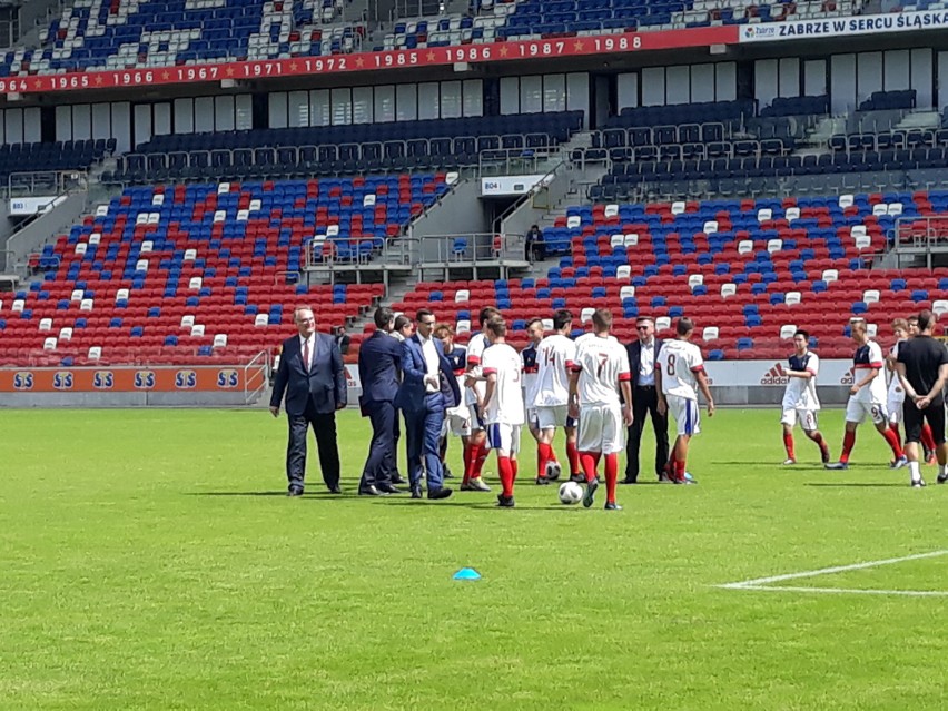 Premier Mateusz Morawiecki w Zabrzu obiecał budowę boiska...