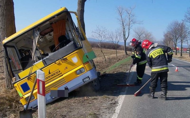 Poszkodowani zostali przewiezieni do szpitala w Nysie.