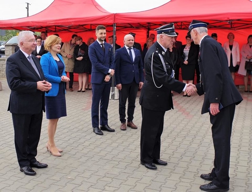 Święto Strażaka w Gminie Brody. Druhowie z Krynek otrzymali nowy wóz bojowy