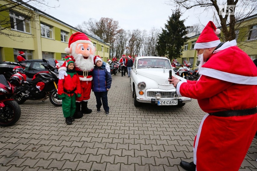 MotoMikołaje ze Szczecina i inni bohaterowie odwiedzili dzieci w szpitalu [ZDJĘCIA]