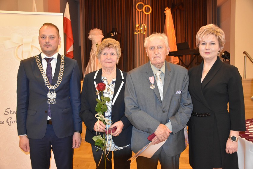 Szesnaście par z gminy Gorzów Śląski otrzymało Medale za...