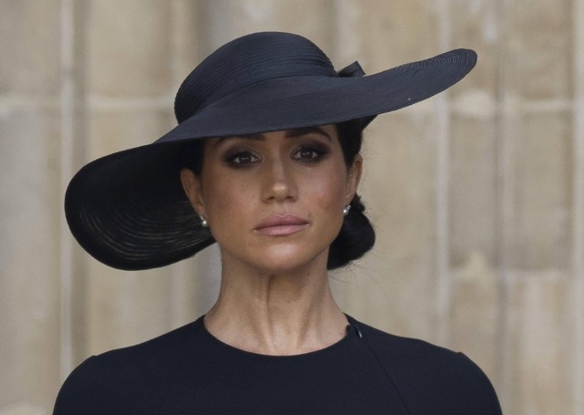 Kolejne oskarżenia Meghan Markle pod adresem rodziny królewskiej. Pałac zrobił z niej kozła ofiarnego, żeby przykryć własne afery?