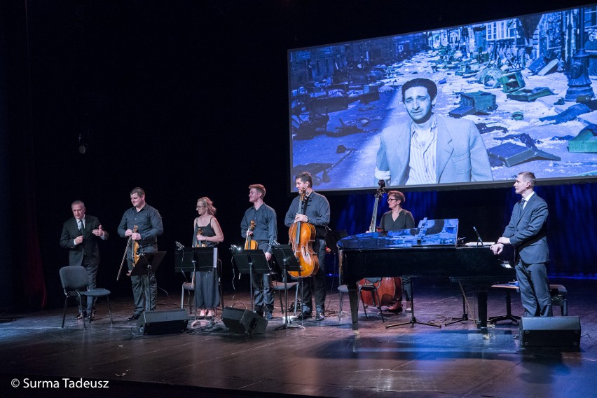 35-lecie Stargardzkiego Centrum Kultury. Koncert Muzyki Filmowej poprowadził aktor Tomasz Stockinger [ZDJĘCIA]