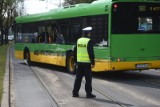 Wypadek w Poznaniu. Autobus MPK zderzył się z samochodem ciężarowym na ulicy Bułgarskiej. Na miejscu trwają utrudnienia w ruchu