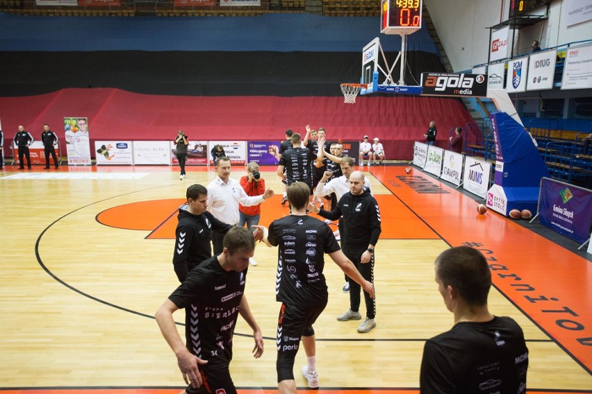 Grupa Sierleccy Czarni wygrali z Sokołem 86:74 [ZDJĘCIA]