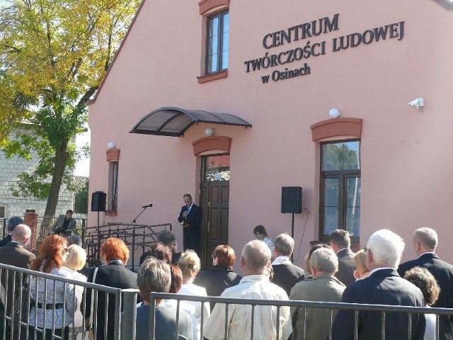 W niedzielę uroczyście otwarto Centrum Twórczości Ludowej w Osinach.