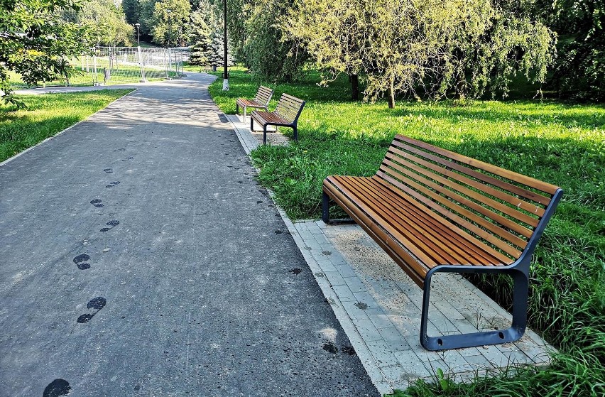 Kraków. Dobiegają końca prace rewitalizacyjne w Parku Tysiąclecia. Zobaczcie, jak tam będzie ładnie [ZDJĘCIA]