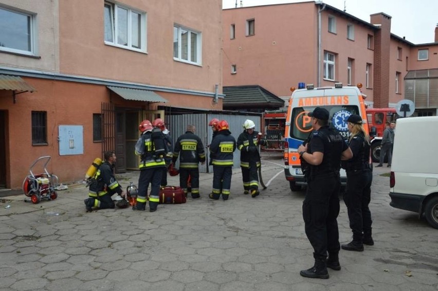 Wejherowo: zatrucie tlenkiem węgla. Ewakuowano siedem osób, w tym dwie nieprzytomne. Do zdarzenia doszło w poniedziałek, 1 października 