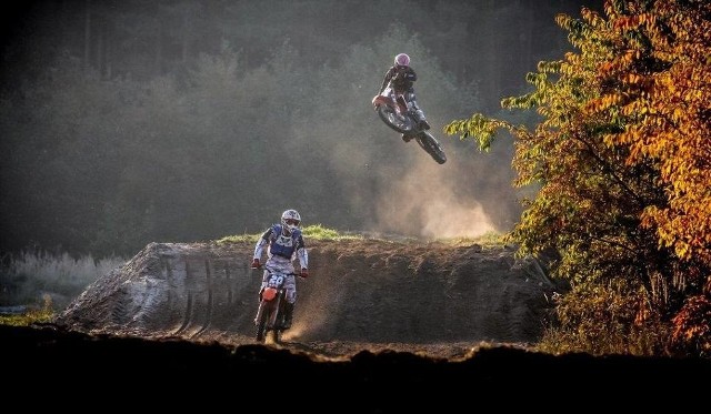 Na torze motocrossowym w Nowej Dębie rozegrane zostaną niezwykle atrakcyjne zawody.