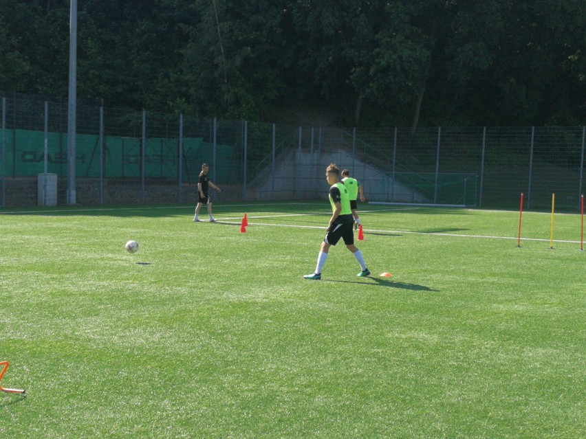 CLJ U-15. Gra w piłkę i trenowanie to przyjemność. Marcin Kubsik: Chcę przekazać chłopcom moją pasję [wideo, zdjęcia]