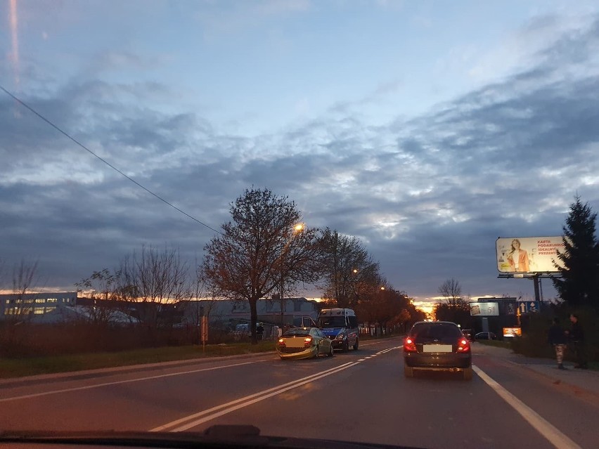 Zderzenie na ul. Turystycznej w Lublinie. Interweniowała policja. Zobacz zdjęcia