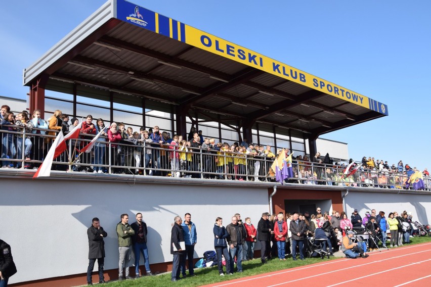Otwarcie stadionu miejskiego w Oleśnie po rewitalizacji.