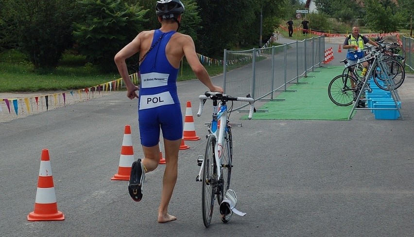 Najlepsi młodzi triathloniści rywalizowali w ten weekend w Mietkowie (ZDJĘCIA)