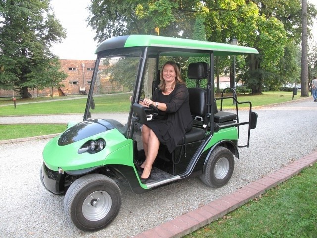 Dorota Tyszkiewicz, właścicielka Melexa uwielbia jeździć autem produkowanym w jej firmie.    Fot. J. Tarnowska