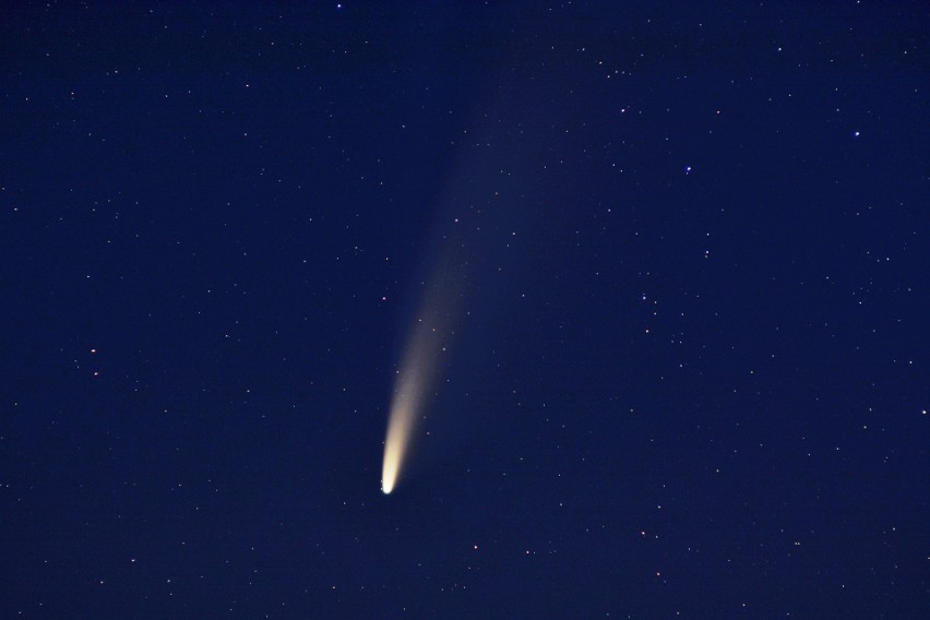 Kometa Neowise. To ją obserwuje obecnie wielu Polaków [ZDJĘCIA]