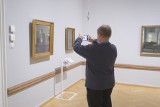 Muzeum Narodowe w Poznaniu: Wystawa "Vilhelm Hammershøi. Światło i cisza". 45 prac niezwykłego malarza. "Cały świat się nim interesuje"
