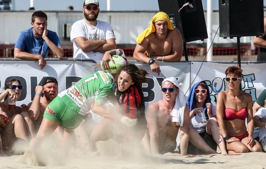 Rugby na plaży - XXIII Memoriał Edwarda Hodury: Sopot okazał się biało-zielony [ZDJĘCIA]