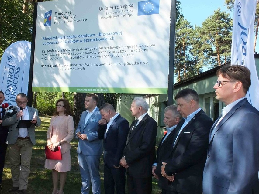 Modernizacja oczyszczalni ścieków w Starachowicach. Uroczyście podpisano... łopatę 