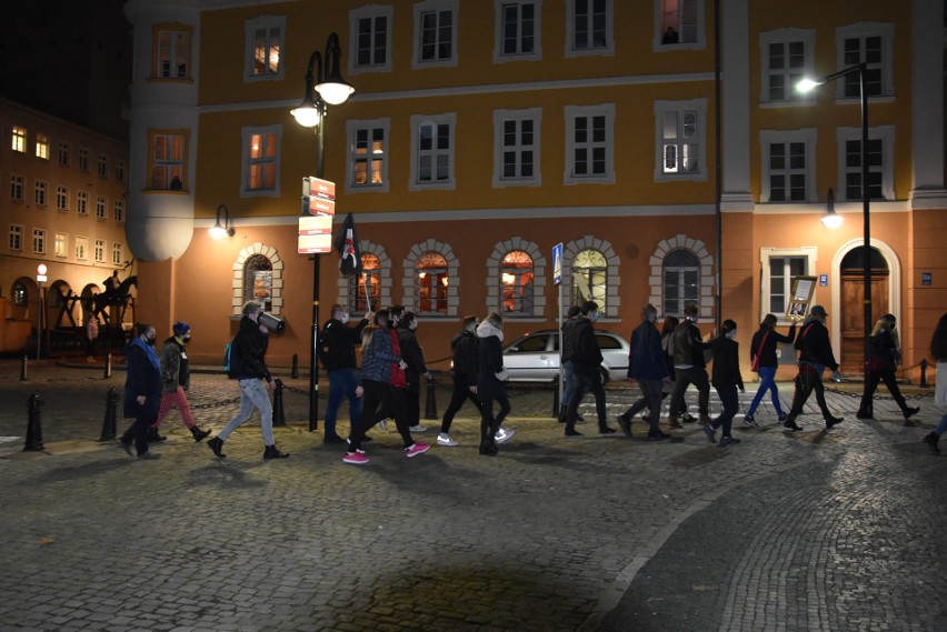 4 listopada. Kolejny dzień protestów w Opolu.