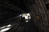 Wstrząs w kopalni Staszic-Wujek w Katowicach. Pięciu górników jest poszkodowanych. Wstrzymano prace przy drążeniu przodka 